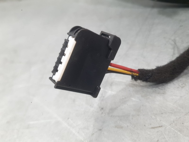 Recambio de piloto trasero izquierdo interior para opel zafira tourer c (p12) 1.6 cdti (75) referencia OEM IAM 39028599  