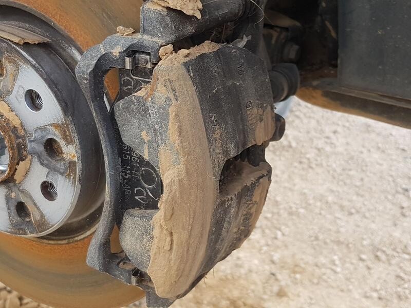 Recambio de pinza freno delantera derecha para volkswagen touran (5t1) 1.6 tdi referencia OEM IAM 8V0615124D  