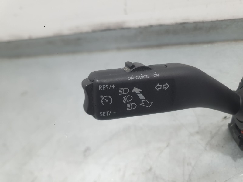 Recambio de mando luces y limpia para volkswagen up! (121, 122, bl1, bl2, bl3, 123) e-up referencia OEM IAM 1S0953513E9B9  