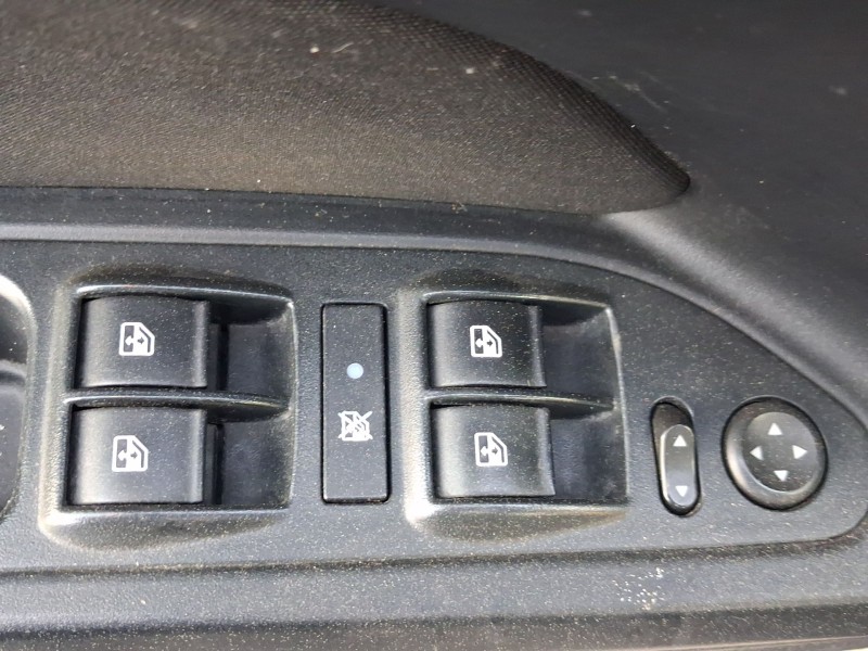 Recambio de mando elevalunas delantero izquierdo para fiat tipo station wagon (356_, 357_) 1.4 lpg (356wxf1b) referencia OEM IAM