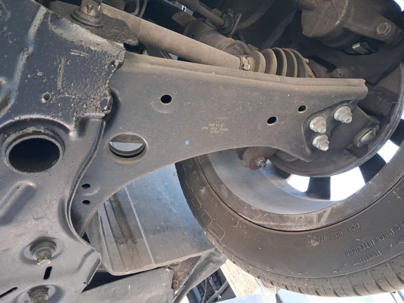 Recambio de brazo suspension inferior delantero izquierdo para fiat tipo station wagon (356_, 357_) 1.4 lpg (356wxf1b) referenci