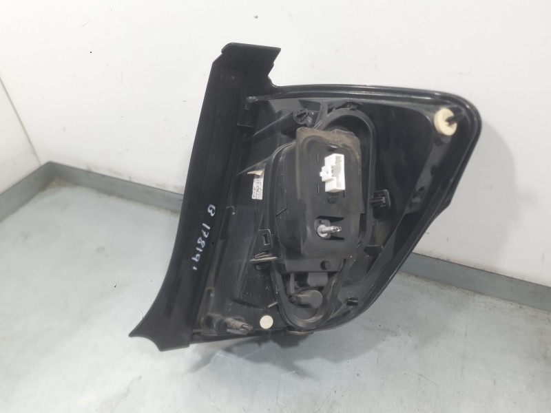 Recambio de piloto trasero izquierdo exterior para citroën c3 ii (sc_) 1.0 vti 68 referencia OEM IAM 9803928880  