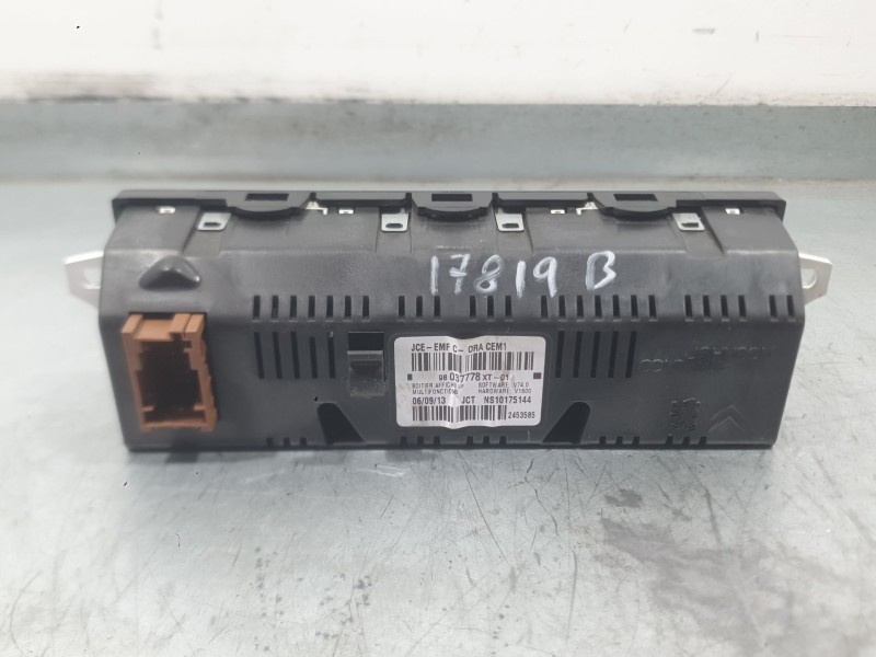 Recambio de pantalla multifuncion para citroën c3 ii (sc_) 1.0 vti 68 referencia OEM IAM   