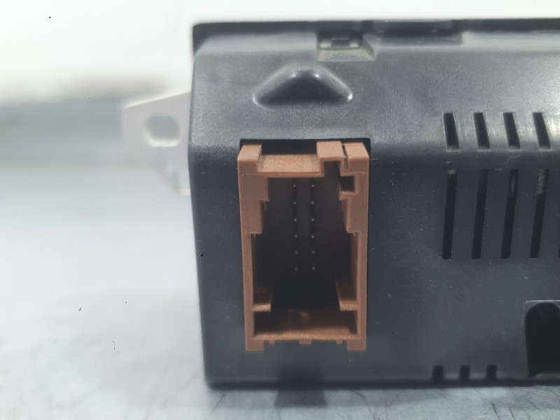 Recambio de pantalla multifuncion para citroën c3 ii (sc_) 1.0 vti 68 referencia OEM IAM   