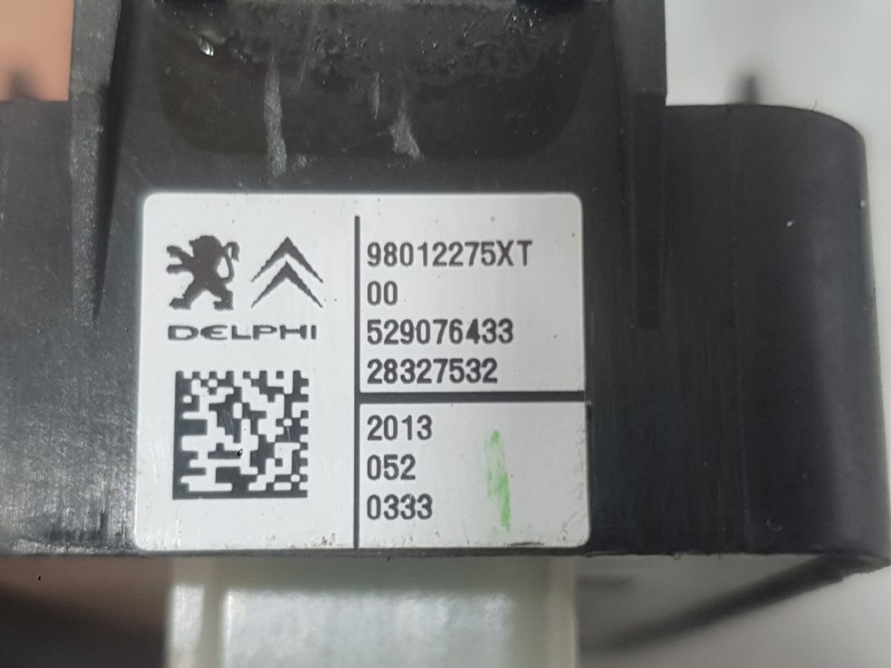 Recambio de mando elevalunas delantero izquierdo para citroën c3 ii (sc_) 1.0 vti 68 referencia OEM IAM 98012275XT C/MANDO RETRO