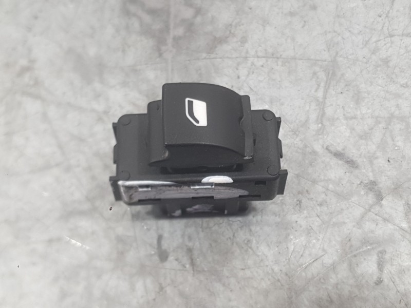 Recambio de mando elevalunas delantero derecho para citroën c3 ii (sc_) 1.0 vti 68 referencia OEM IAM 6490CH  
