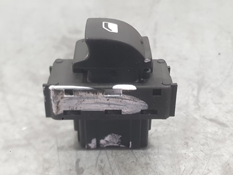 Recambio de mando elevalunas delantero derecho para citroën c3 ii (sc_) 1.0 vti 68 referencia OEM IAM 6490CH  