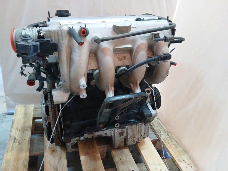 Recambio de motor completo para kia carens i monospace (fc, fj) 1.8 i referencia OEM IAM TB K0ABH02100 
