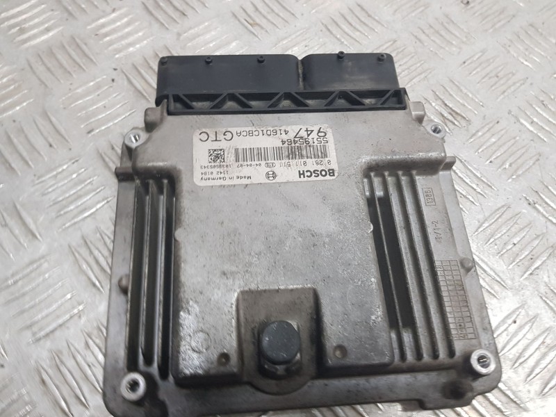 Recambio de centralita motor uce para alfa romeo gt (125) m-jet distinctive referencia OEM IAM 55195464 BOSCH 0281011511