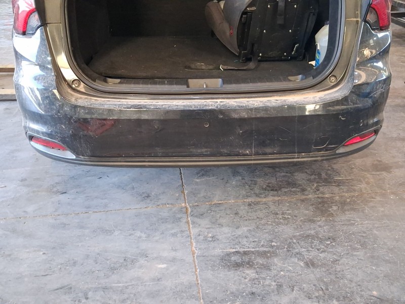 Recambio de paragolpes trasero para fiat tipo station wagon (356_, 357_) 1.4 (356wxf1b) referencia OEM IAM 735680838  