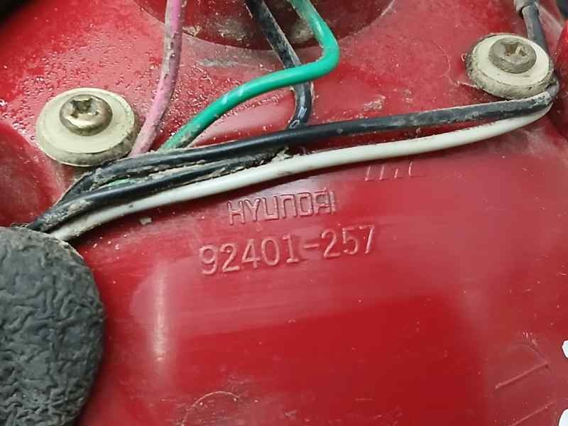 Recambio de piloto trasero izquierdo para hyundai accent (lc) gl 5p referencia OEM IAM 92401257  TOCADO