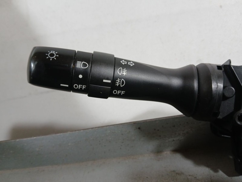 Recambio de mando luces para toyota yaris (ksp9/scp9/nlp9) blue referencia OEM IAM 841400D081  846520D030