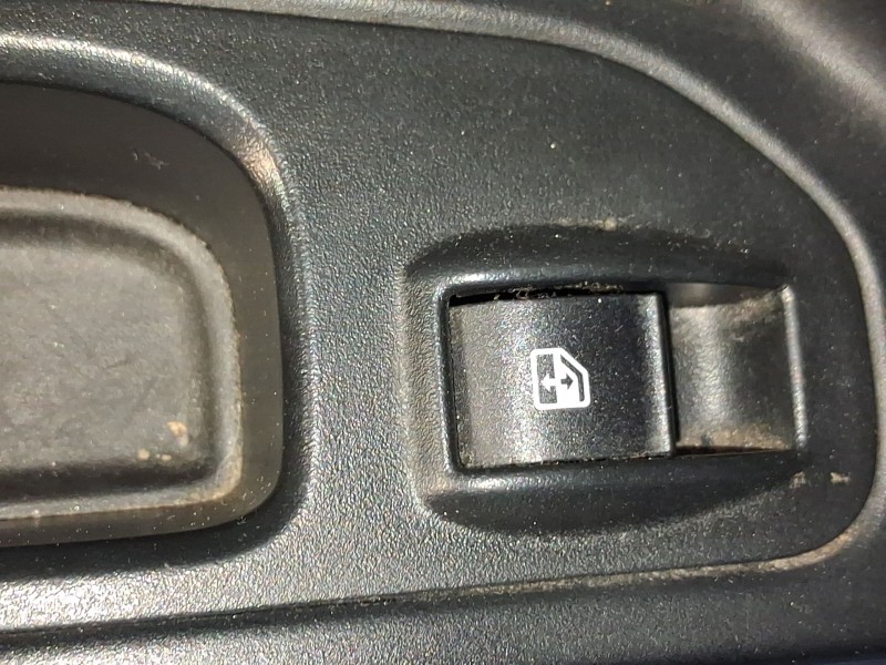 Recambio de mando elevalunas trasero izquierdo para fiat tipo station wagon (356_, 357_) 1.4 lpg (356wxf1b) referencia OEM IAM 7
