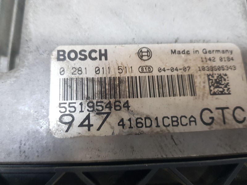 Recambio de centralita motor uce para alfa romeo gt (125) m-jet distinctive referencia OEM IAM 55195464 BOSCH 0281011511