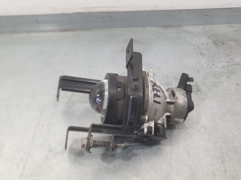Recambio de faro antiniebla derecho para hyundai i30 fastback (pde, pden) 1.0 t-gdi referencia OEM IAM 92202G4100  