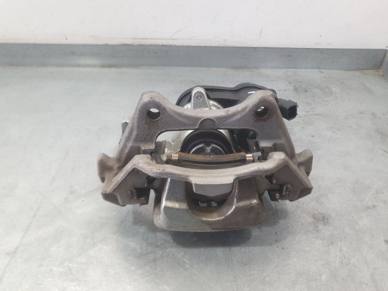 Recambio de pinza freno trasera izquierda para toyota corolla ranchera familiar (_e21_) 1.8 hybrid (zwe211) referencia OEM IAM 4