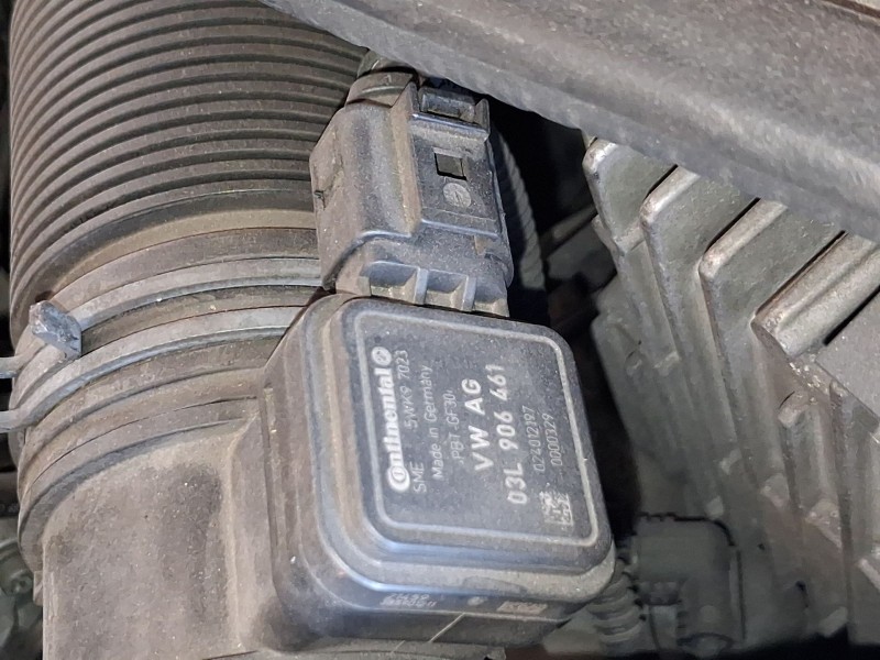 Recambio de caudalimetro para volkswagen polo v (6r1, 6c1) 1.6 tdi referencia OEM IAM 03L906461  
