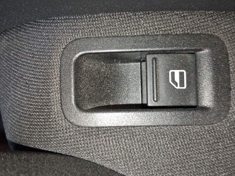 Recambio de mando elevalunas trasero derecho para volkswagen polo v (6r1, 6c1) 1.6 tdi referencia OEM IAM 7L6959855CREH  