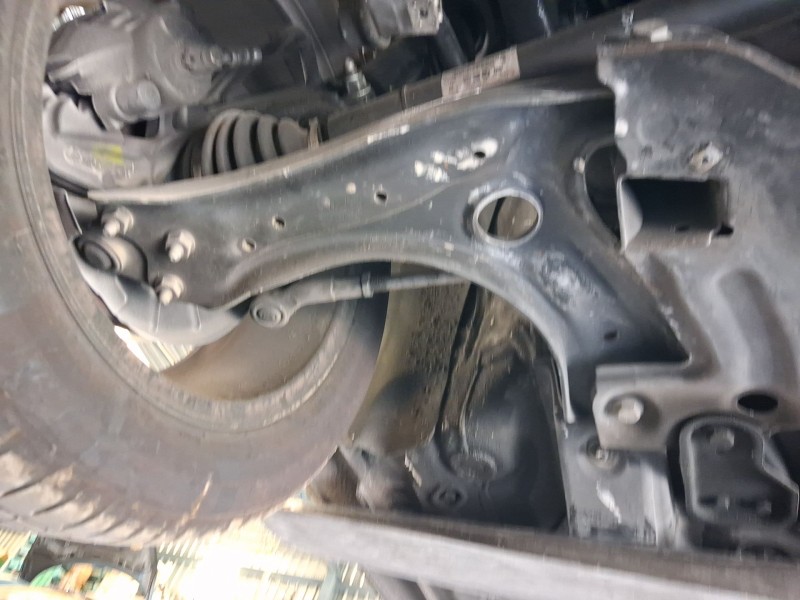 Recambio de brazo suspension inferior delantero derecho para volkswagen polo v (6r1, 6c1) 1.6 tdi referencia OEM IAM 6R0407152F 
