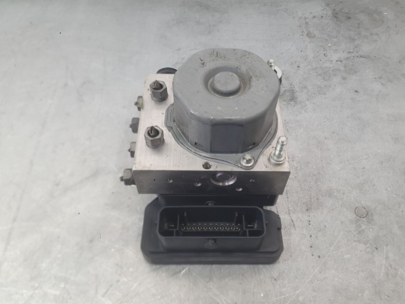 Recambio de abs para renault clio iv (bh_) 0.9 tce 90 referencia OEM IAM 476606853R  
