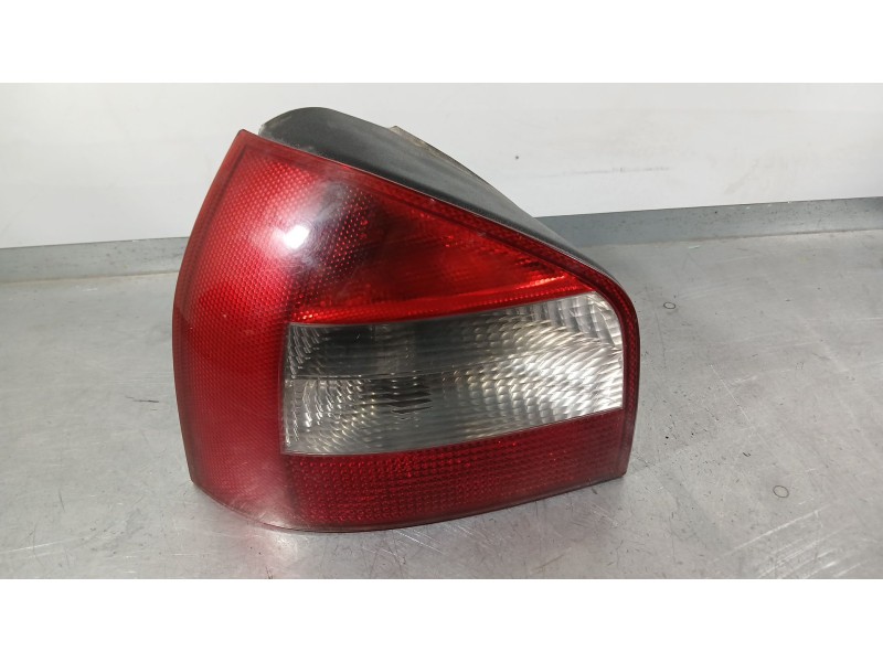 Recambio de piloto trasero izquierdo para audi a3 (8l1) 1.9 tdi referencia OEM IAM 8L0945095A  