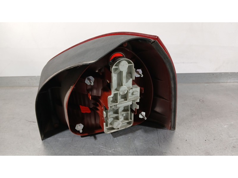 Recambio de piloto trasero izquierdo para audi a3 (8l1) 1.9 tdi referencia OEM IAM 8L0945095A  