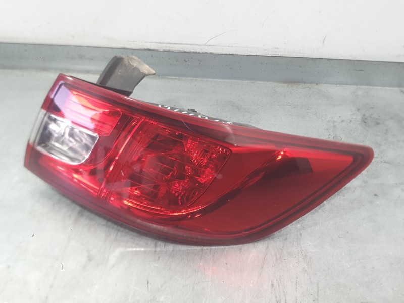 Recambio de piloto trasero derecho exterior para renault clio iv (bh_) 0.9 tce 90 referencia OEM IAM 265502631R  