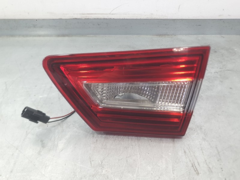 Recambio de piloto trasero derecho interior para renault clio iv (bh_) 0.9 tce 90 referencia OEM IAM 265505796R  