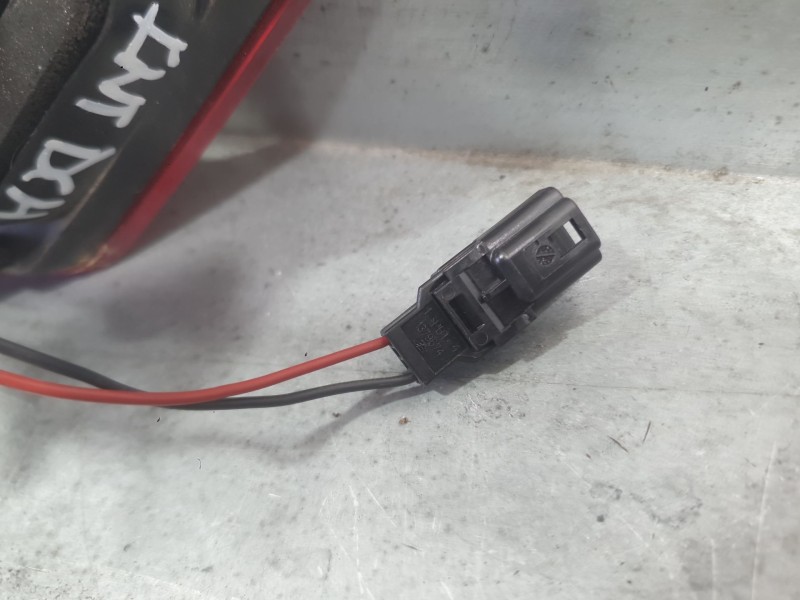Recambio de piloto trasero derecho interior para renault clio iv (bh_) 0.9 tce 90 referencia OEM IAM 265505796R  