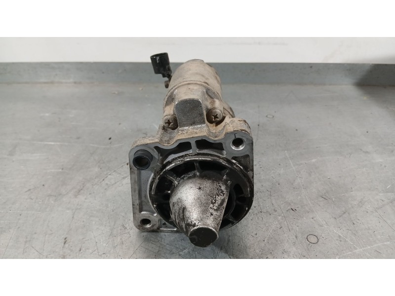 Recambio de motor arranque para chrysler voyager iv (rg, rs) 2.4 referencia OEM IAM 04686111AD  