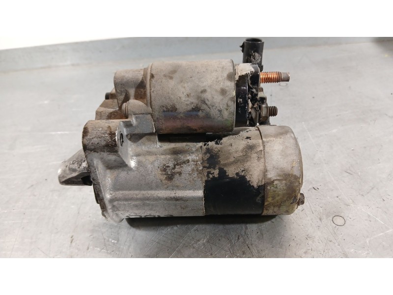 Recambio de motor arranque para chrysler voyager iv (rg, rs) 2.4 referencia OEM IAM 04686111AD  