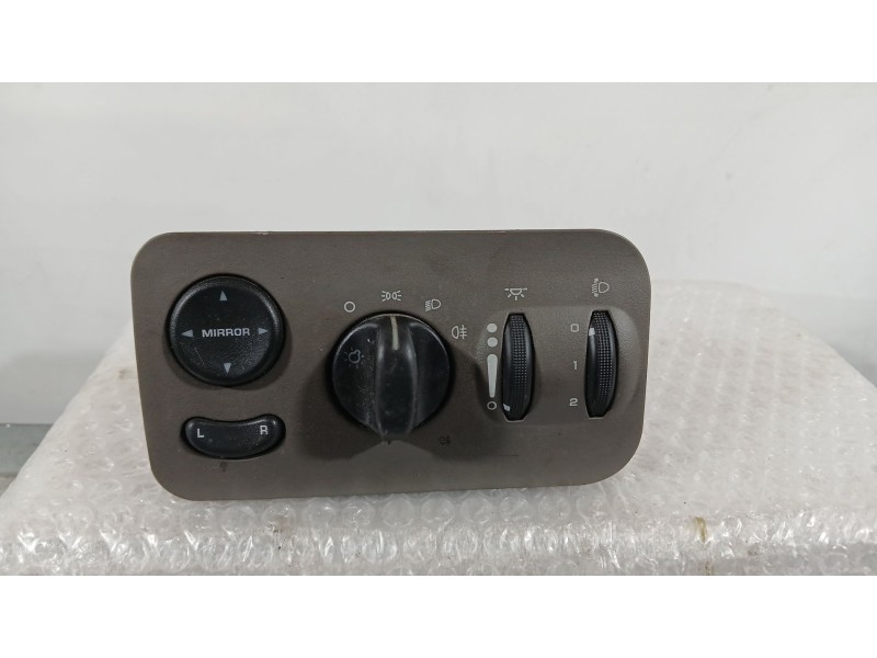 Recambio de mando luces para chrysler voyager iv (rg, rs) 2.4 referencia OEM IAM 0ZL711L8AE C/MANDO RETROVISOR 