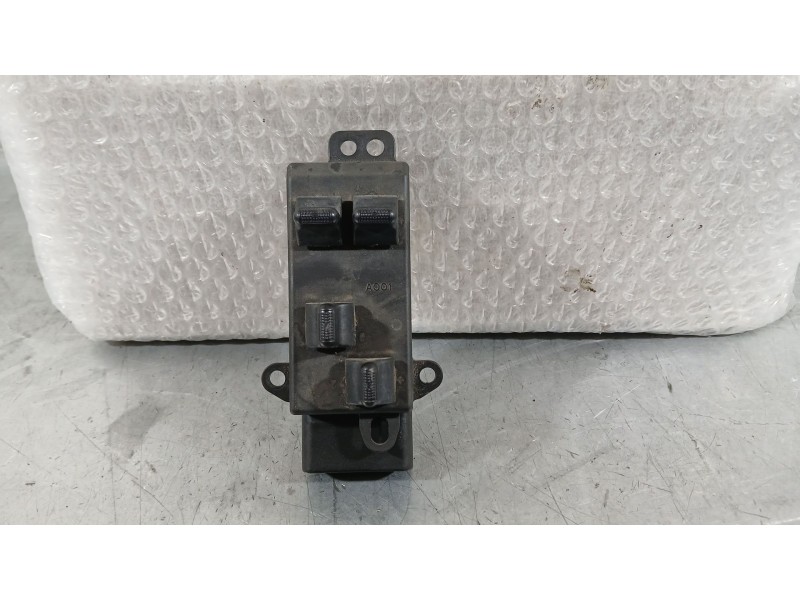Recambio de mando elevalunas delantero izquierdo para chrysler voyager iv (rg, rs) 2.4 referencia OEM IAM 04685732AA  