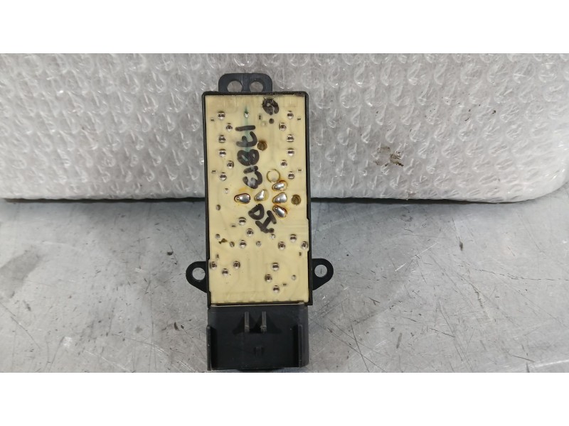 Recambio de mando elevalunas delantero izquierdo para chrysler voyager iv (rg, rs) 2.4 referencia OEM IAM 04685732AA  