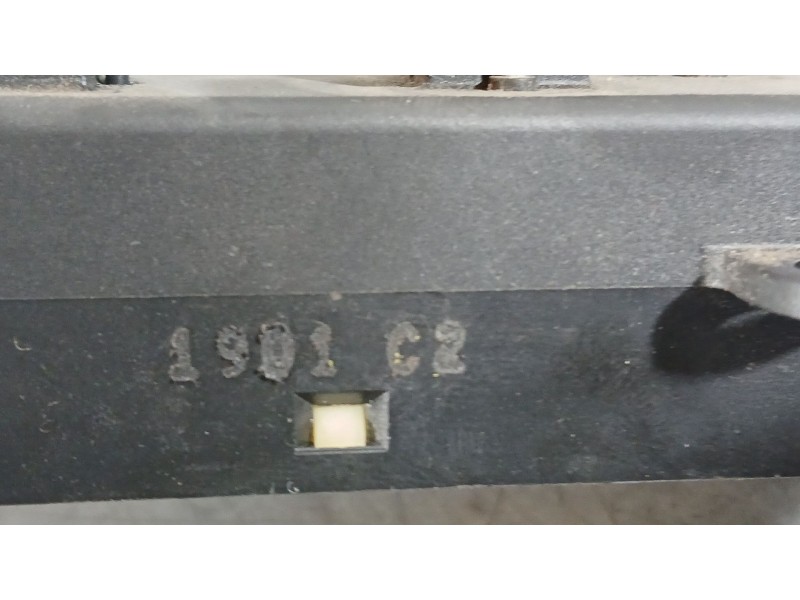 Recambio de mando elevalunas delantero izquierdo para chrysler voyager iv (rg, rs) 2.4 referencia OEM IAM 04685732AA  