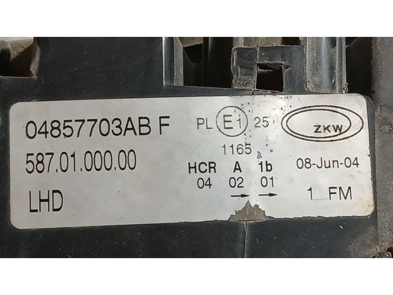 Recambio de faro izquierdo para chrysler voyager iv (rg, rs) 2.4 referencia OEM IAM 04857703AB  