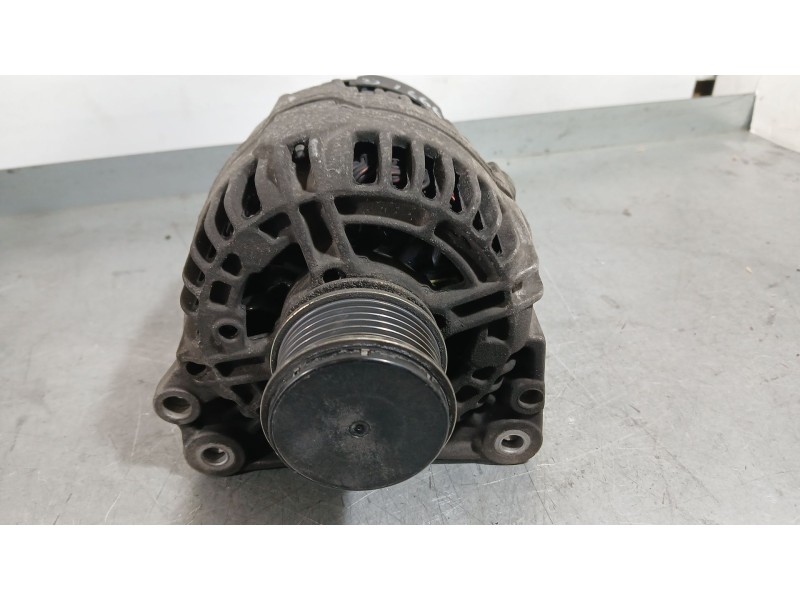 Recambio de alternador para seat leon (1m1) 1.9 tdi referencia OEM IAM 038903018PX  