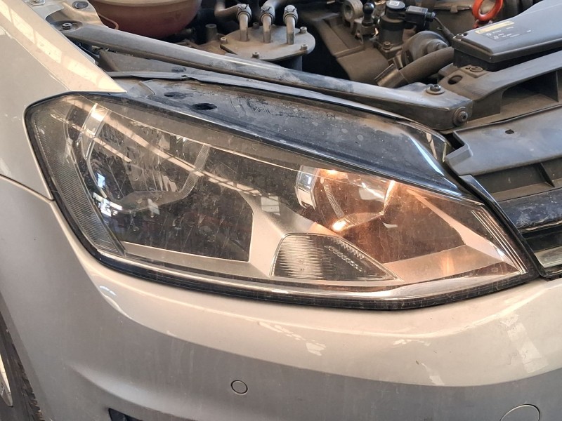 Recambio de faro derecho para volkswagen golf vii (5g1, bq1, be1, be2) 1.6 tdi referencia OEM IAM 5G1941006E  