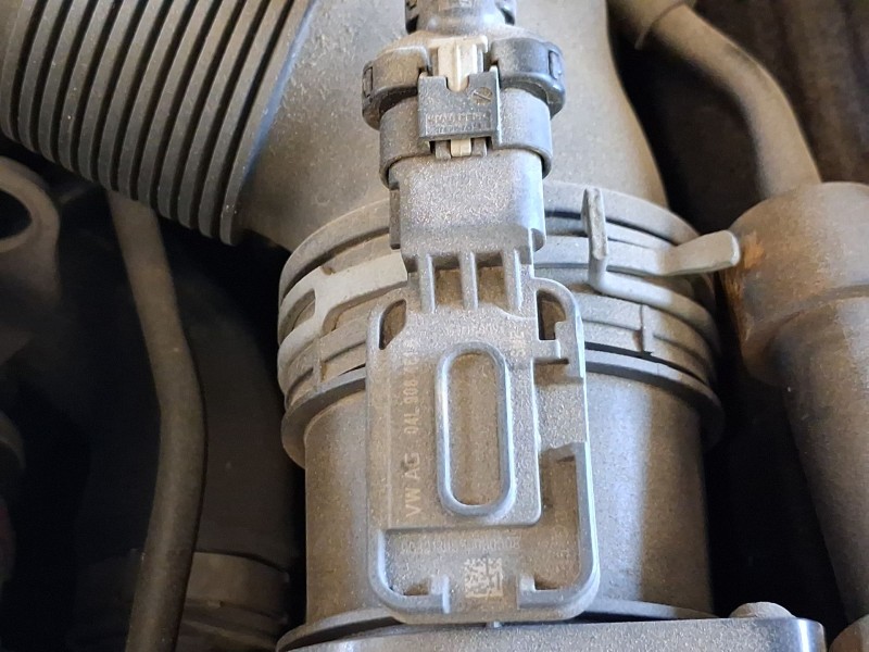 Recambio de caudalimetro para volkswagen golf vii (5g1, bq1, be1, be2) 1.6 tdi referencia OEM IAM 04L906461 B  