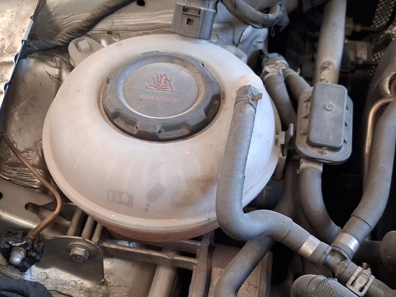 Recambio de deposito expansion para volkswagen golf vii (5g1, bq1, be1, be2) 1.6 tdi referencia OEM IAM 5Q0121407AA  