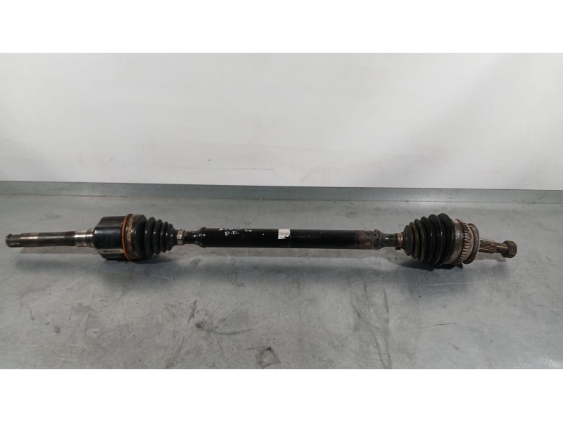 Recambio de transmision delantera derecha para chrysler voyager iv (rg, rs) 2.4 referencia OEM IAM 04641884AE  