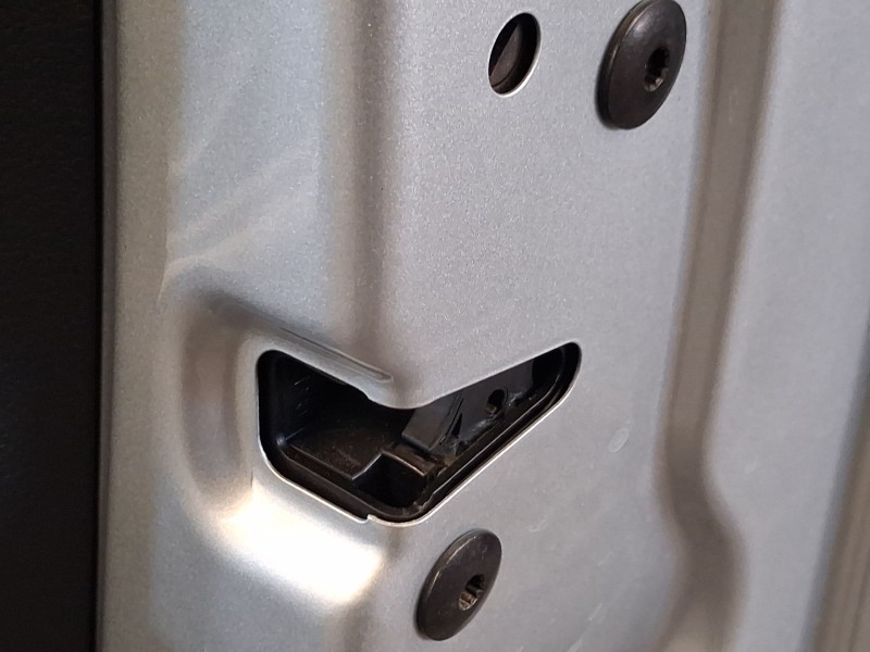 Recambio de cerradura puerta delantera derecha para volkswagen golf vii (5g1, bq1, be1, be2) 1.6 tdi referencia OEM IAM 5K183701