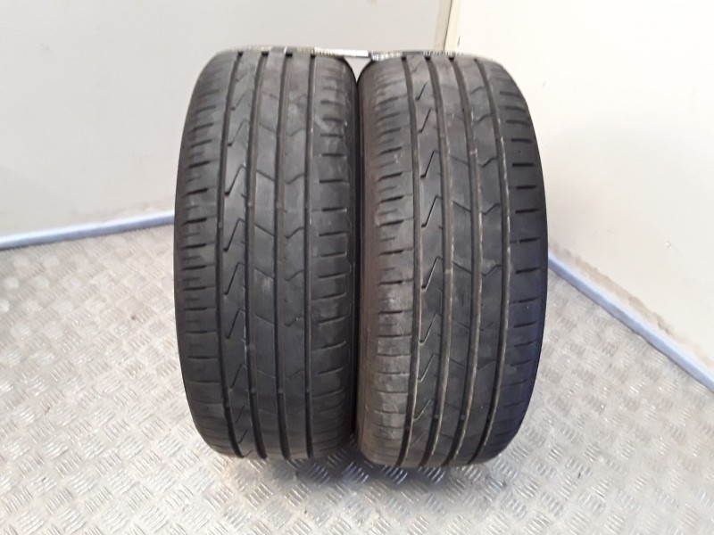 Recambio de neumatico pareja para neumaticos reutilizados - referencia OEM IAM 195551585V HANKOOK 195/55/15/85V