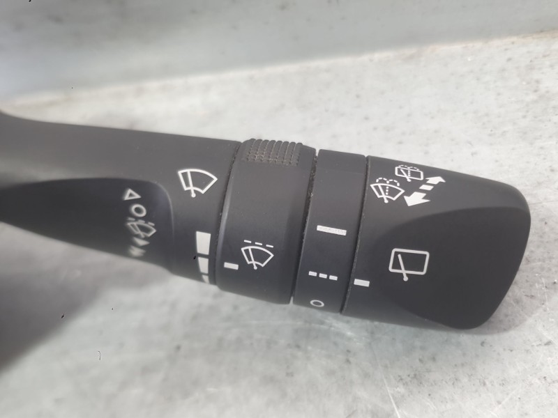 Recambio de mando limpia para toyota auris (_e18_) 1.4 d-4d (nde180_) referencia OEM IAM   