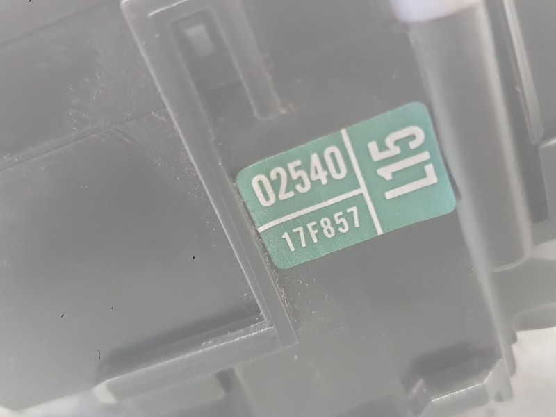 Recambio de mando limpia para toyota auris (_e18_) 1.4 d-4d (nde180_) referencia OEM IAM   