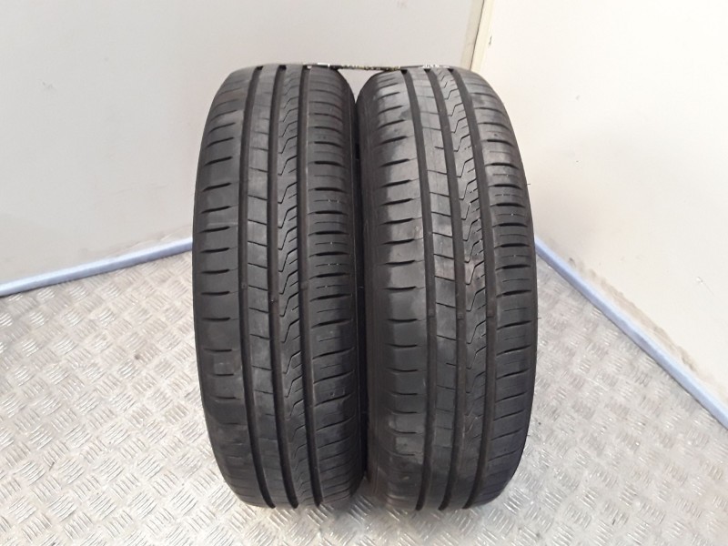 Recambio de neumatico pareja para neumaticos reutilizados - referencia OEM IAM 175701484T HANKOOK 175701484T