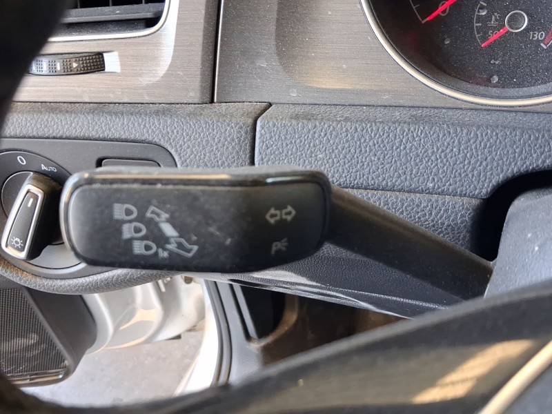 Recambio de mando luces y limpia para volkswagen golf vii (5g1, bq1, be1, be2) 1.6 tdi referencia OEM IAM 5Q0953513P  