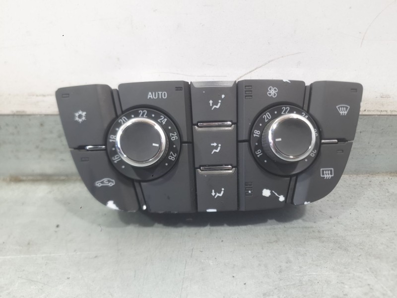 Recambio de mando climatizador para opel astra j sedán 1.4 turbo (69) referencia OEM IAM 13435148  