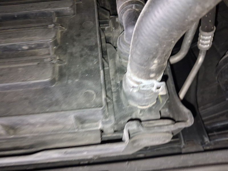 Recambio de radiador agua para volkswagen golf vii (5g1, bq1, be1, be2) 1.6 tdi referencia OEM IAM 5Q0121251GQ  