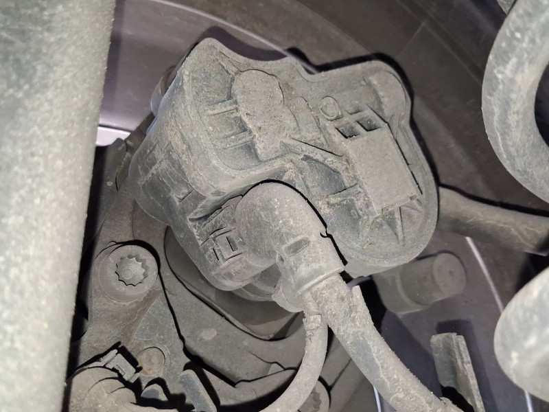 Recambio de pinza freno trasera izquierda para volkswagen golf vii (5g1, bq1, be1, be2) 1.6 tdi referencia OEM IAM 8V0615423D 8V